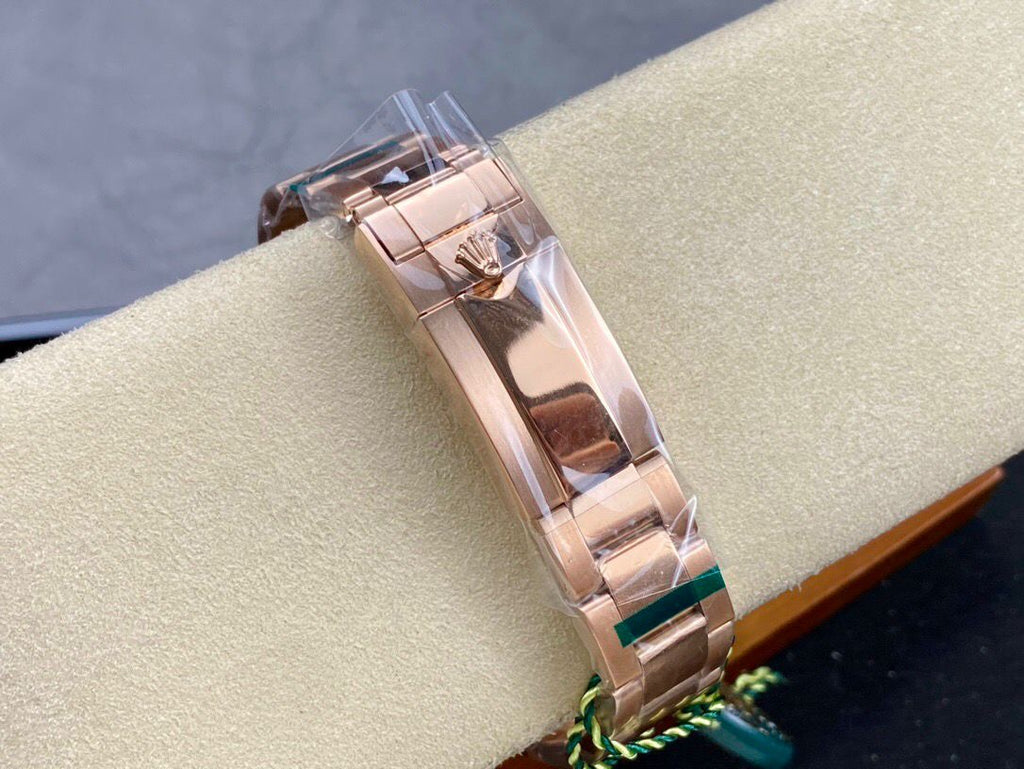 Rolex Daytona- “Full Rose Gold”