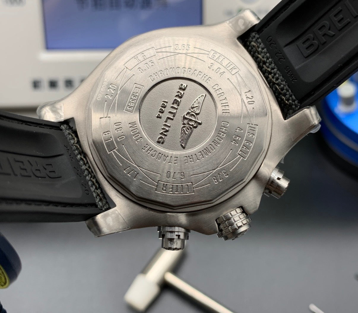 Breitling-“Night Mission”