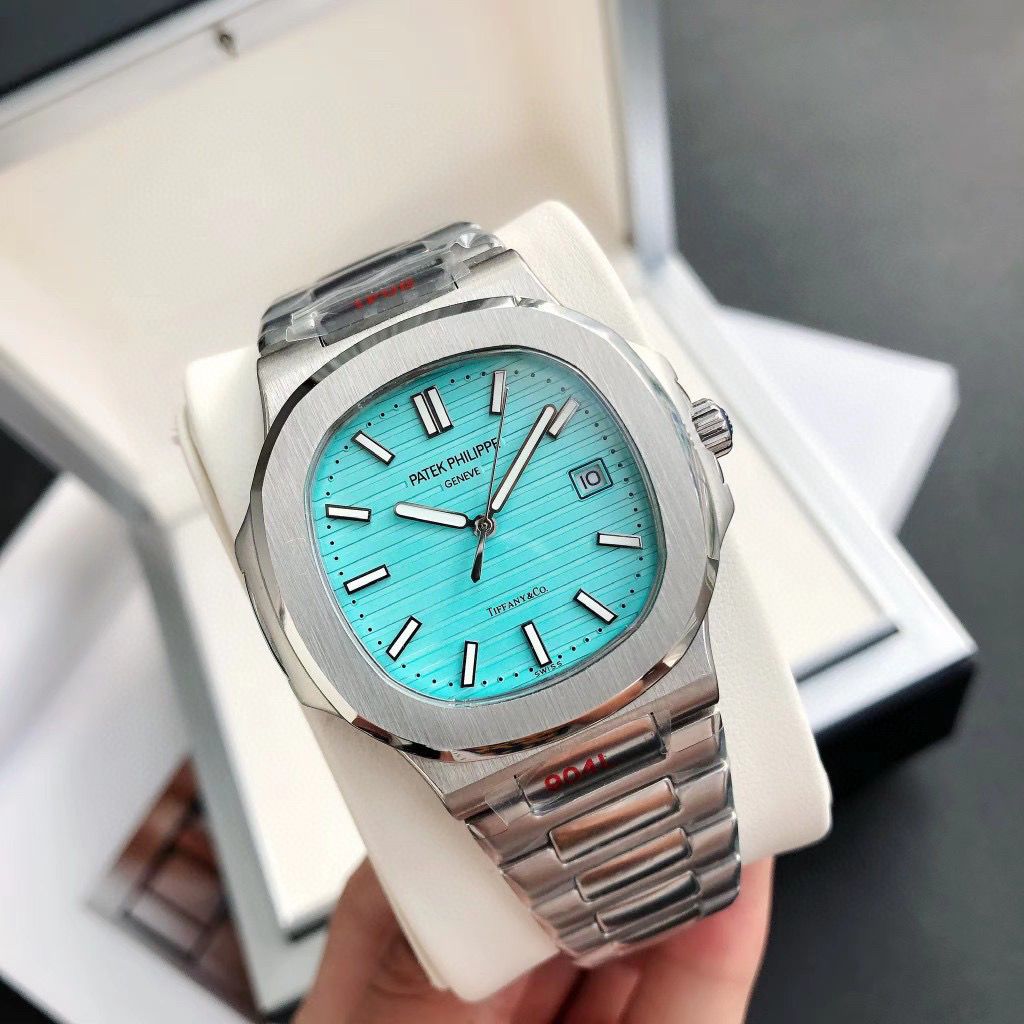 Patek Philippe Nautilus 40mm 5711/1A-018 40mm Dial Tifany & CO WY